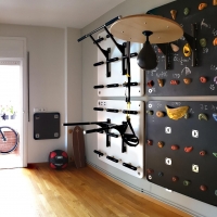 Training Wall® home fitness for the whole family 