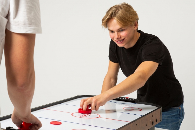 Gamesson Buzz 3ft Indoor Air Hockey Table. 