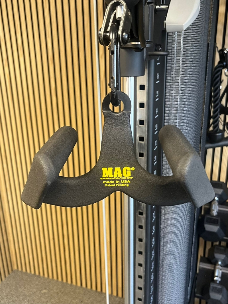 MAG Close Grip Neutral - Display Model