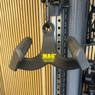 MAG Close Grip Neutral - Display Model 